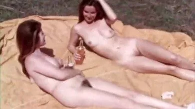 Nudistes ont des relations sexuelles 2